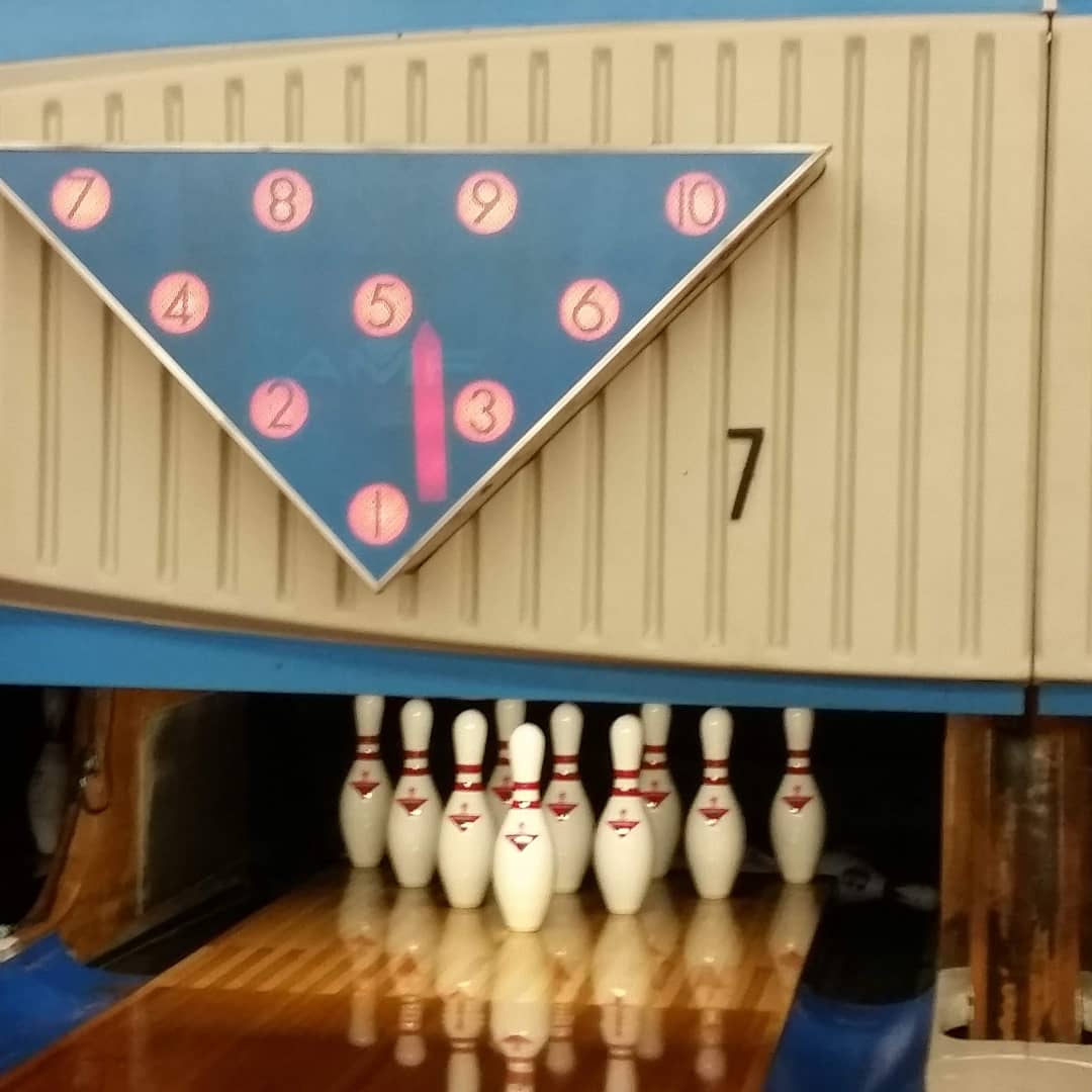 AMF 3930 masking unit lit up showing remaining pins